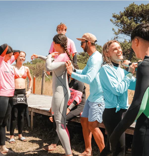 Aula de surf em grupo em Viana do Castelo